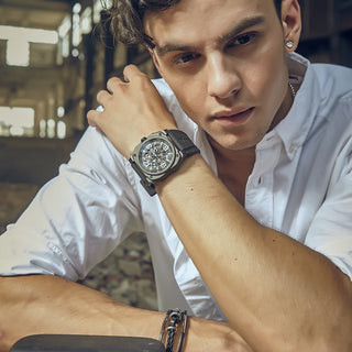 REVOLUTION - The Skeleton